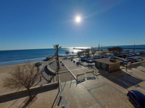 Studio cabine 4 personnes, terrasse, parking, Grau d'Agde - FR-1-423-210